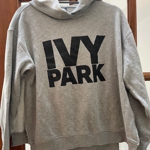 Ivy Park Sweatshirt